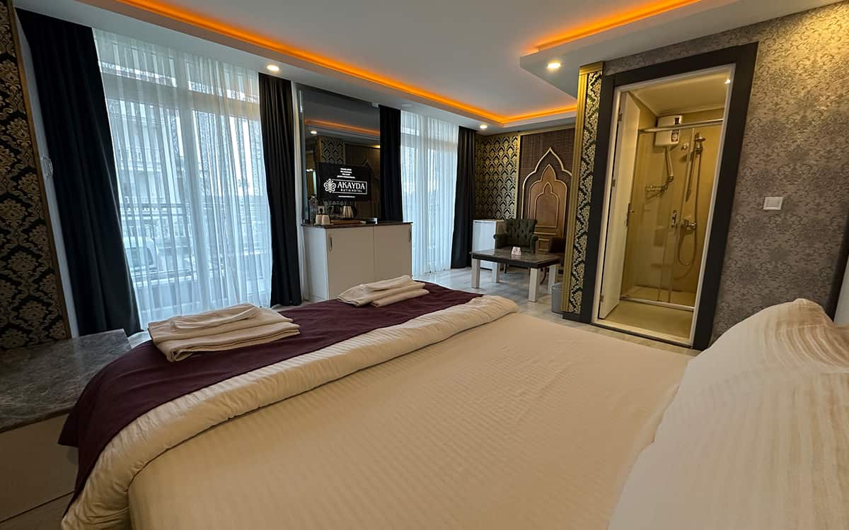 Deluxe Standard Room with Balcony