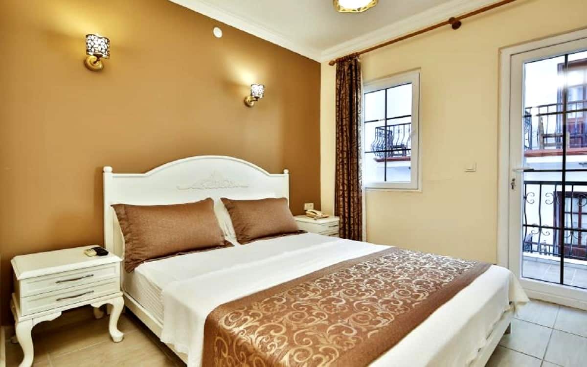 Double Room, Partial Sea View