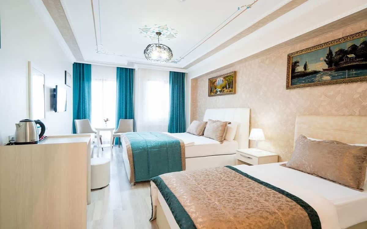 Dreibettzimmer