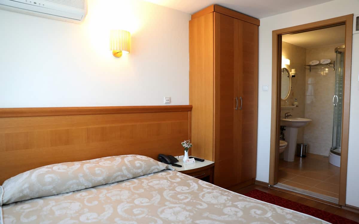 Economy-Doppelzimmer