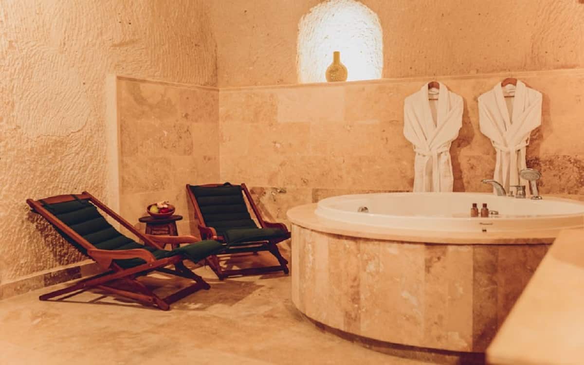 Jupiter (with Jacuzzi)