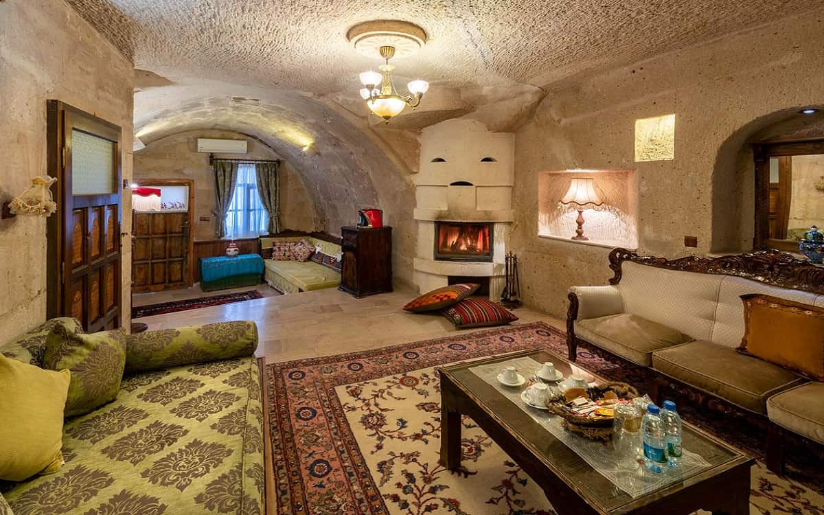 Cave Suite