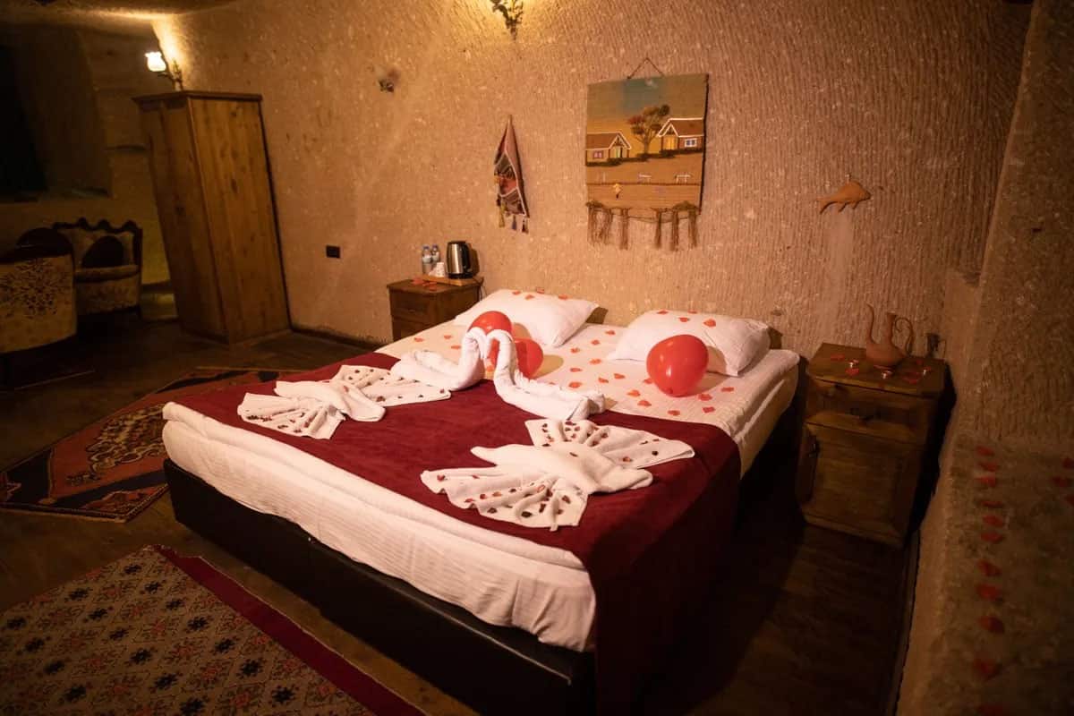 Zimmer mit Whirlpool, Innenhofblick