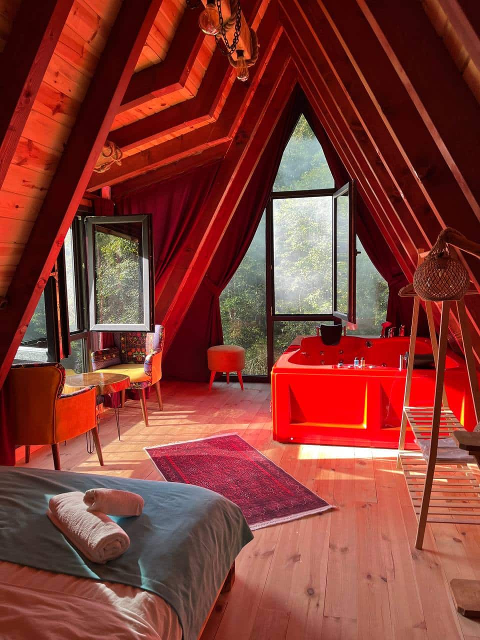 Honeymon-King-Suite-Bungalow