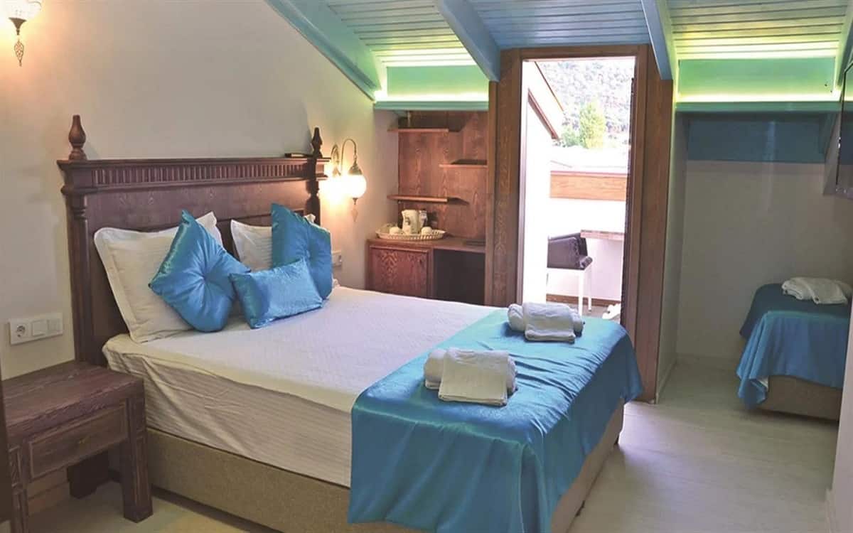 Zimmer mit Balkon