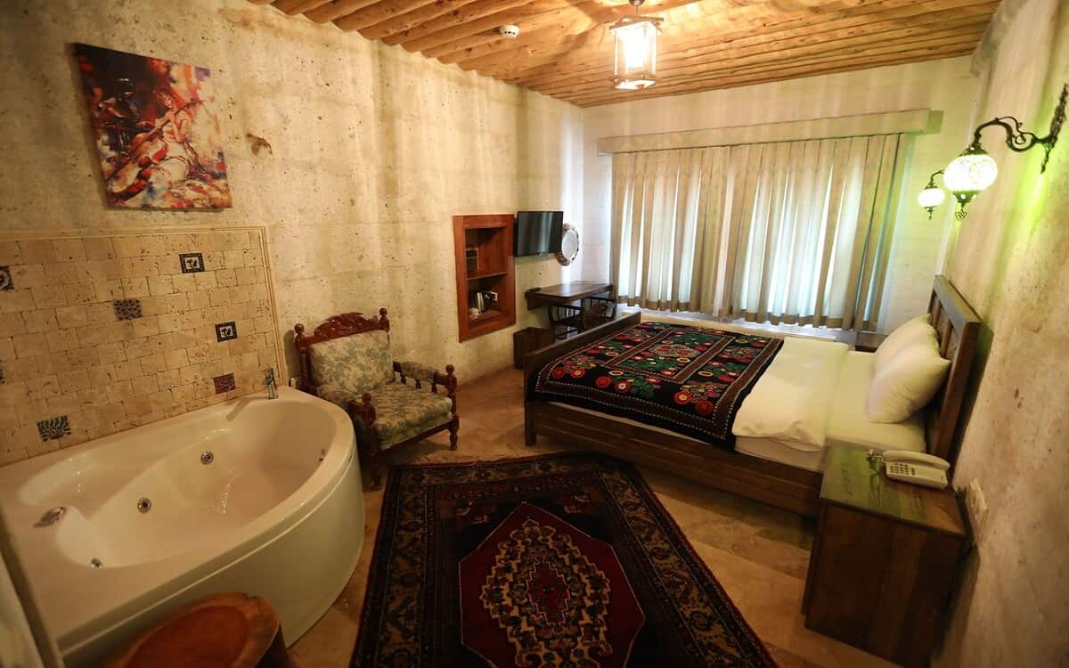 Deluxe Room with Jacuzzi