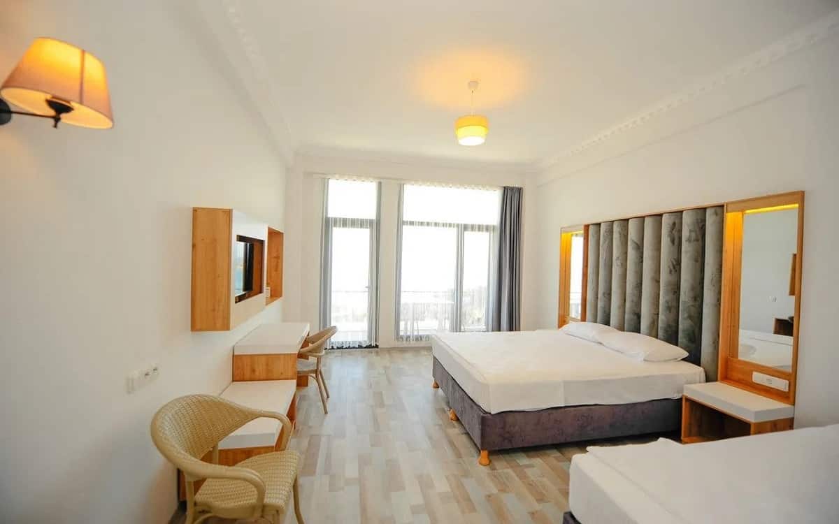 Zimmer mit Balkon, Meerblick