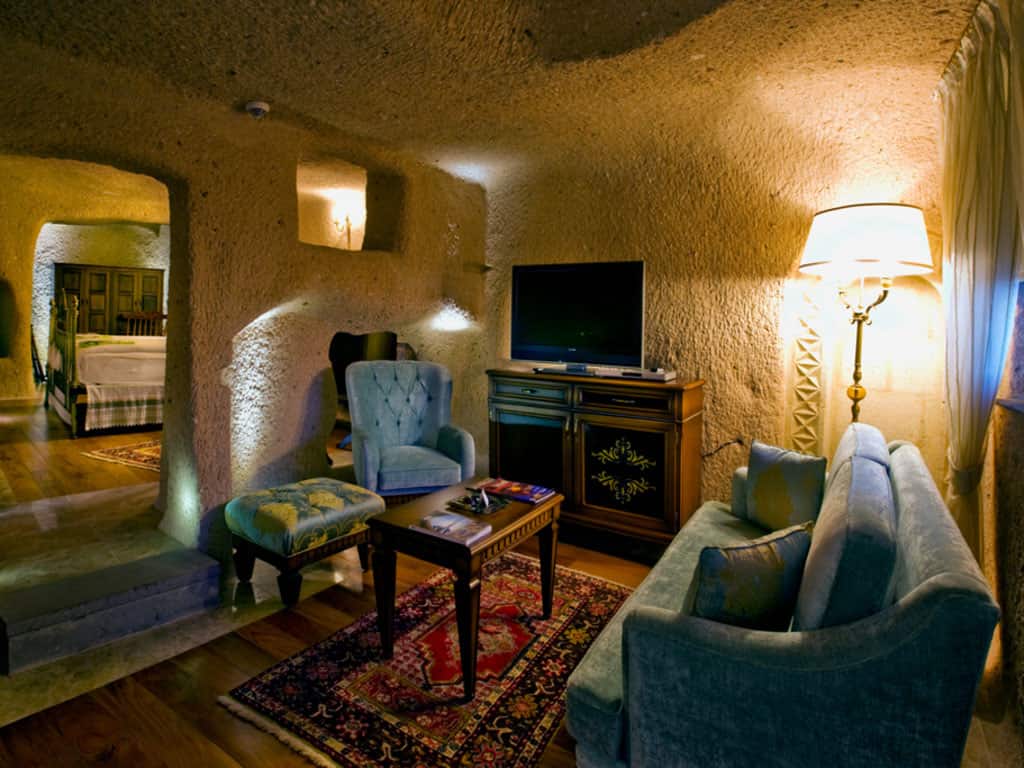 Senior Cave Suite