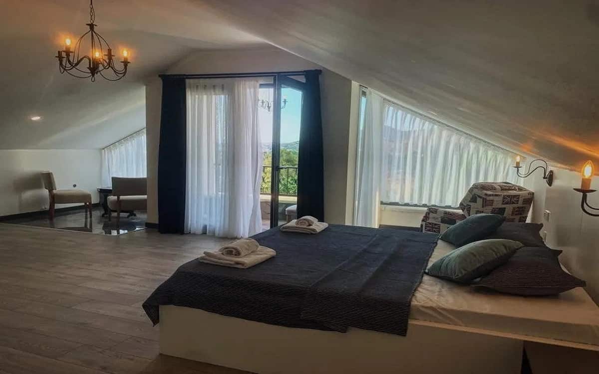 Zimmer mit Balkon, Meerblick und Bergblick