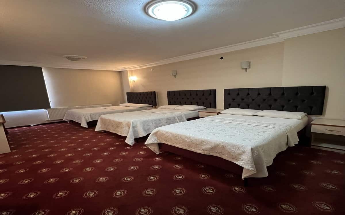 Standard-Dreibettzimmer