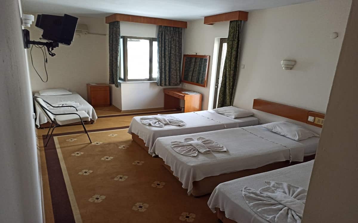 Standard-Vierbettzimmer