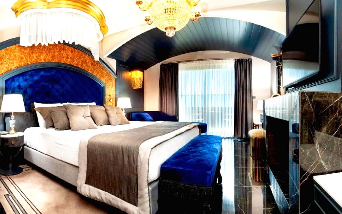 Executive Room