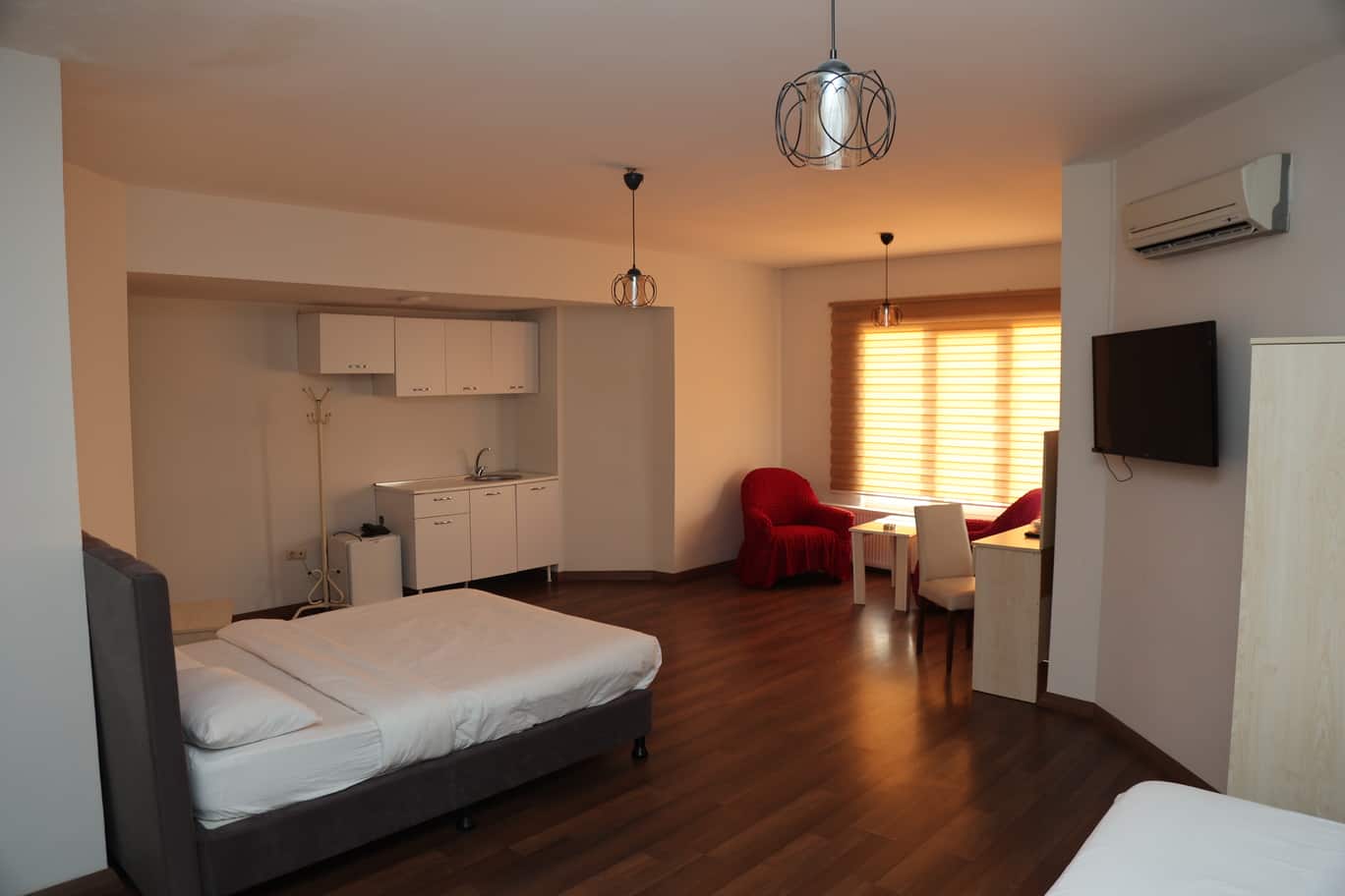 Room, Sea View