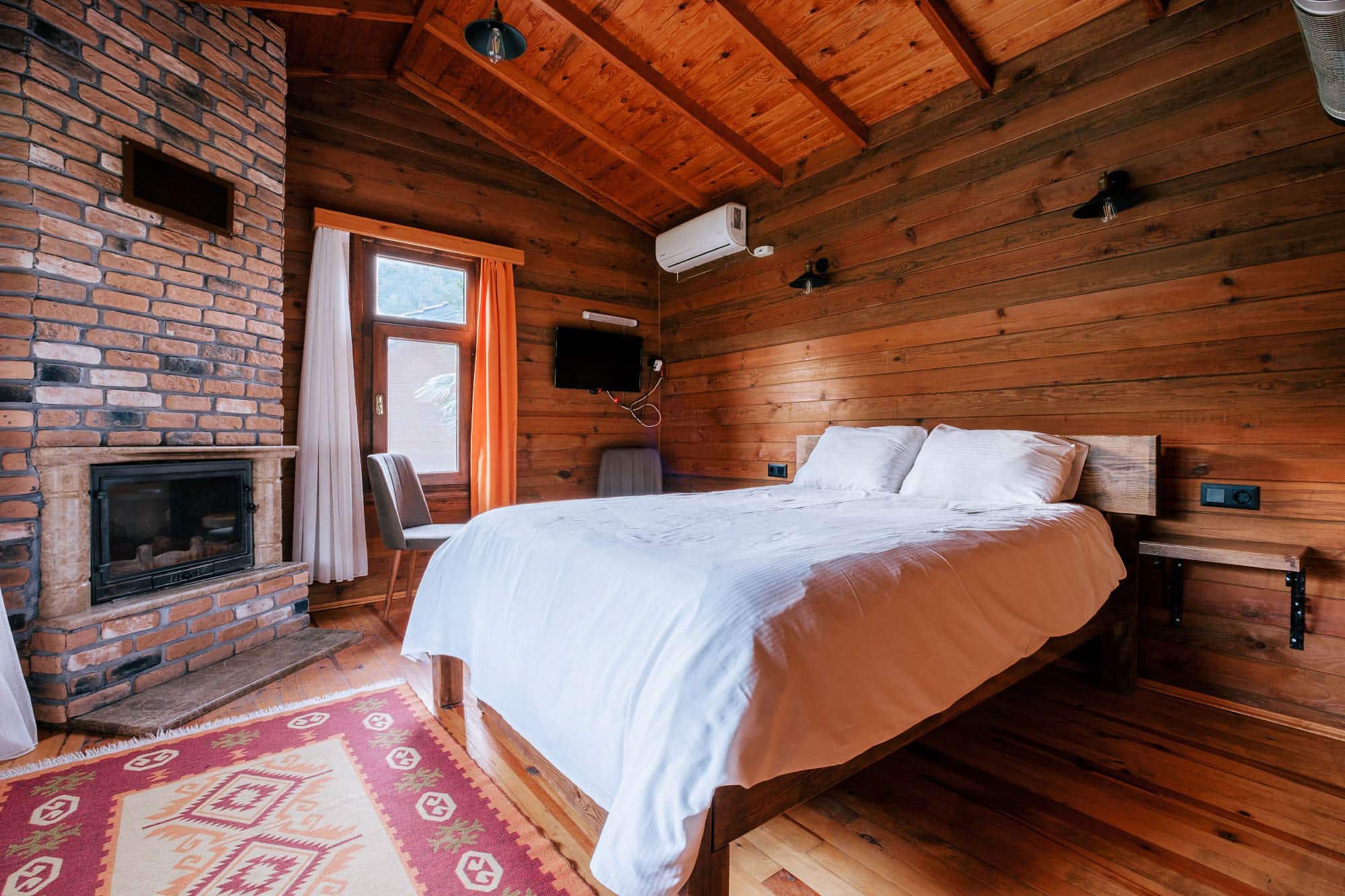 Privates Zimmer mit 1 Schlafzimmer und Pool