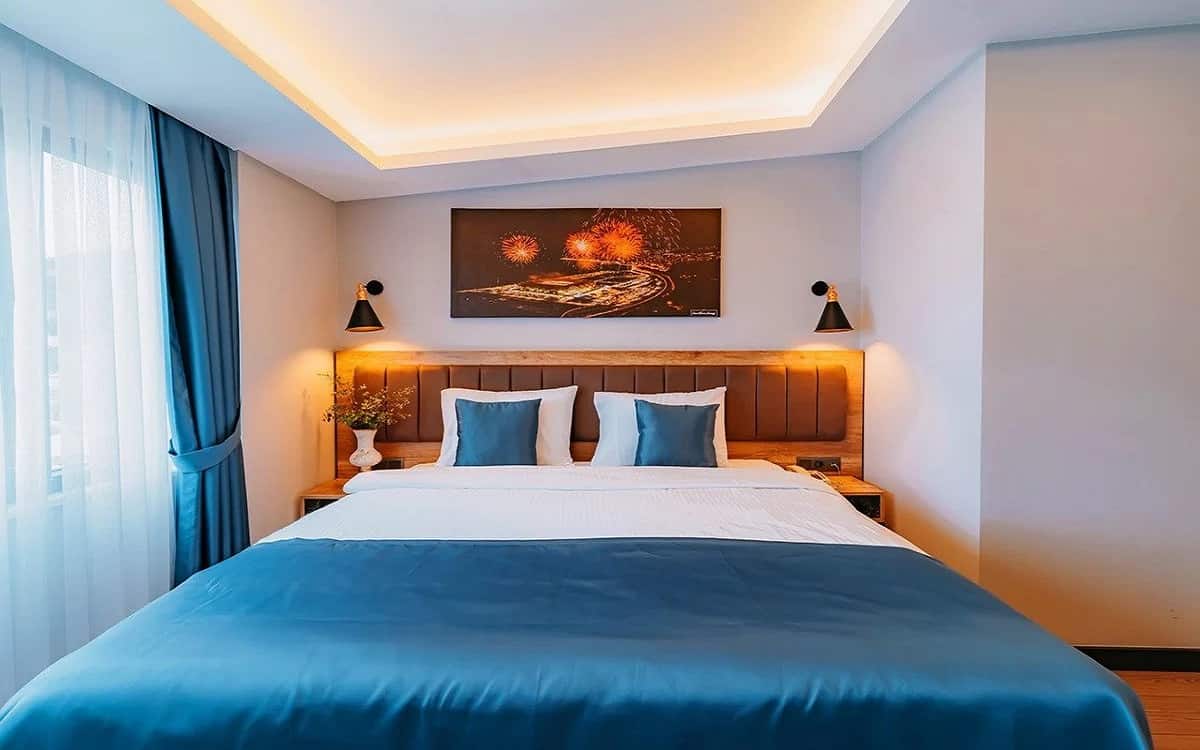 Standard-Doppel- oder Zweibettzimmer