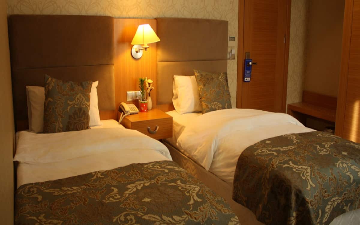 Doppelzimmer mit getrennten Betten
