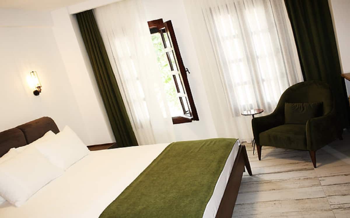 Olivengrünzimmer
