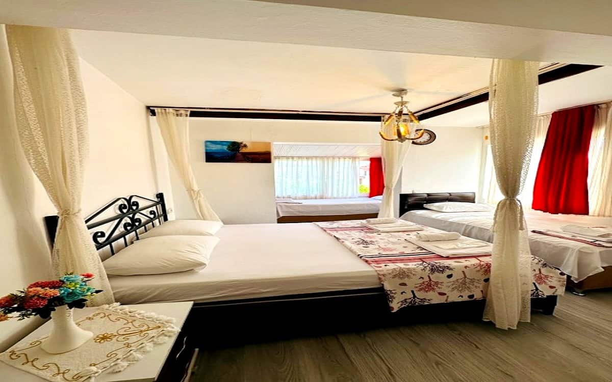 Standard-Dreibettzimmer