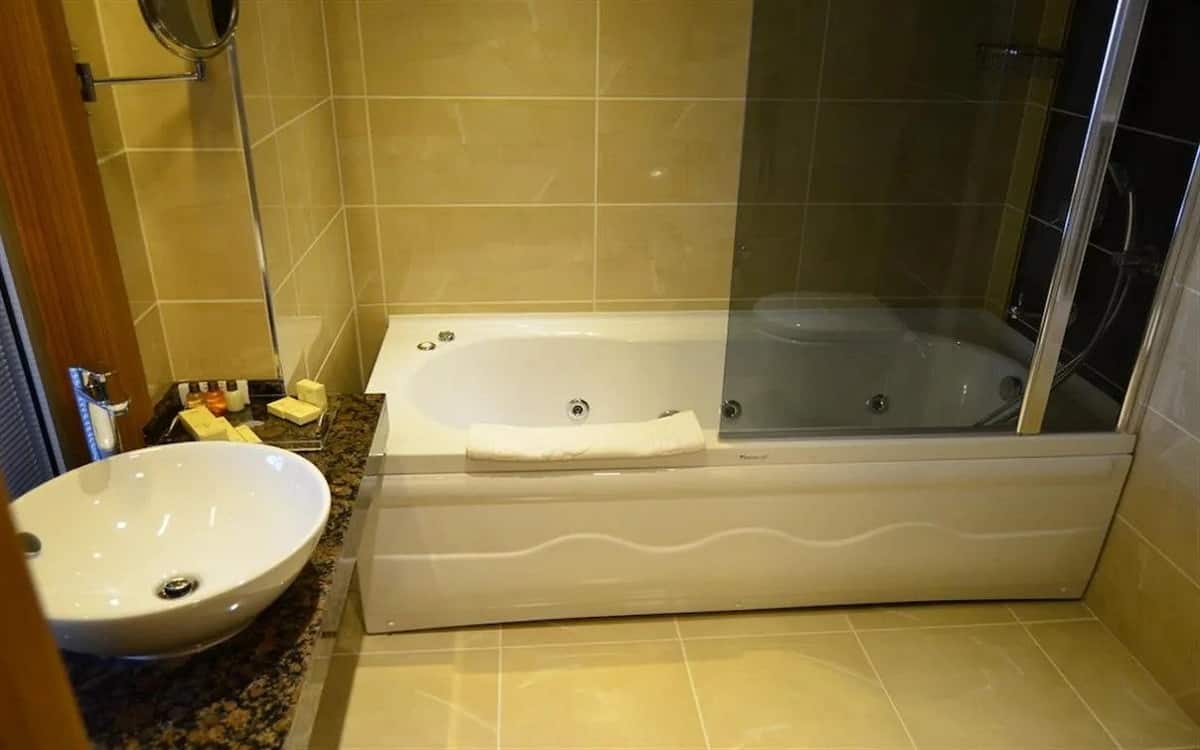 Zimmer mit Whirlpool
