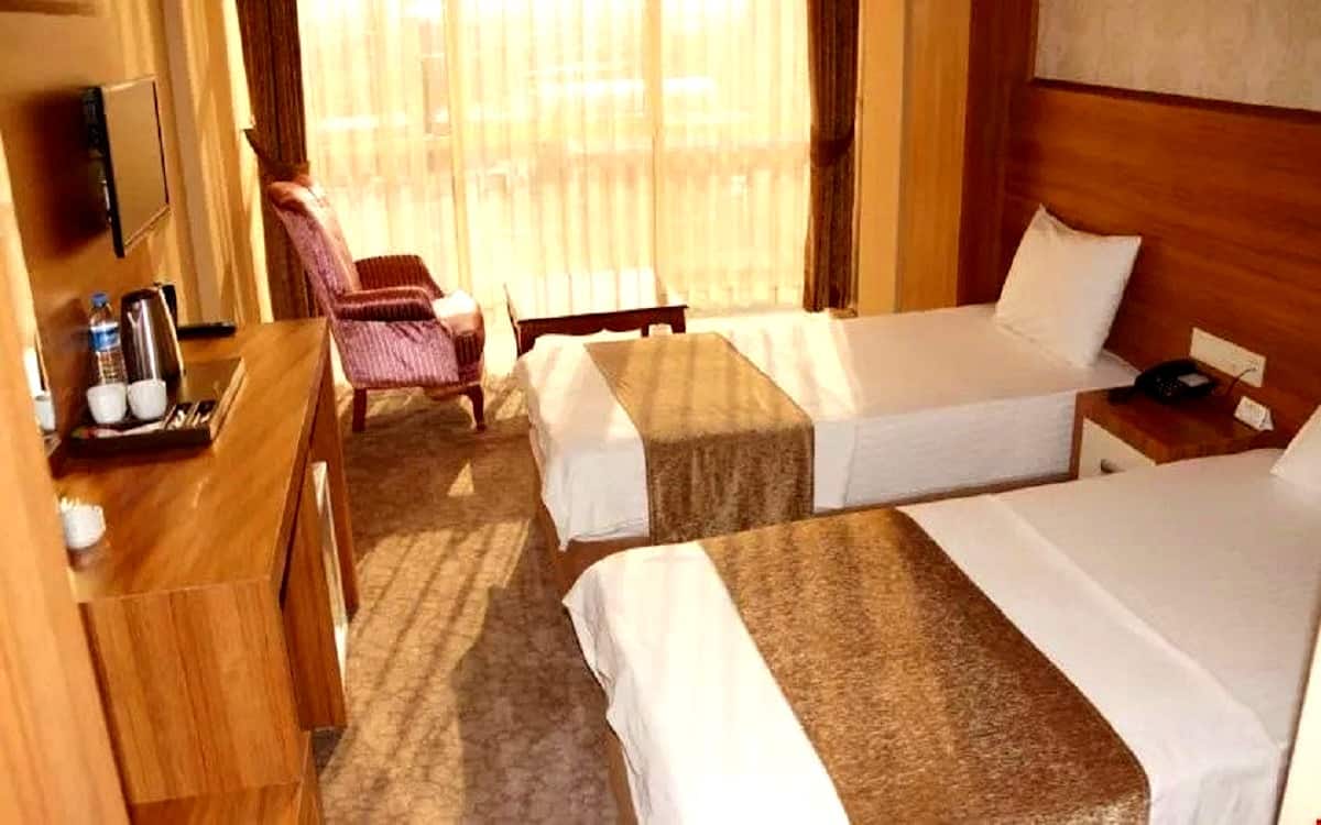 Doppelzimmer mit getrennten Betten