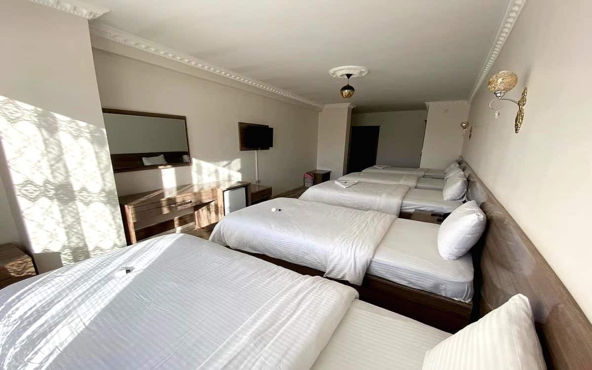 Fünfbettzimmer