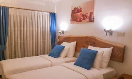 Standard-Doppel- oder Zweibettzimmer