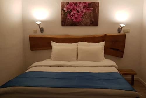 Doppel- oder Zweibettzimmer