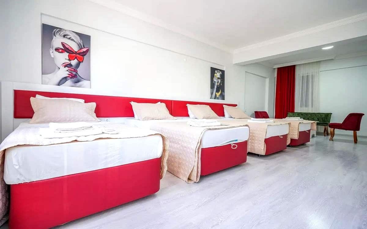 Standard-Vierbettzimmer