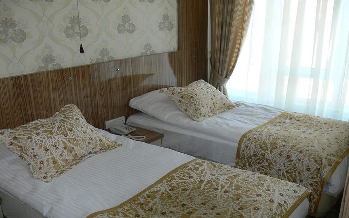 Doppelzimmer mit getrennten Betten