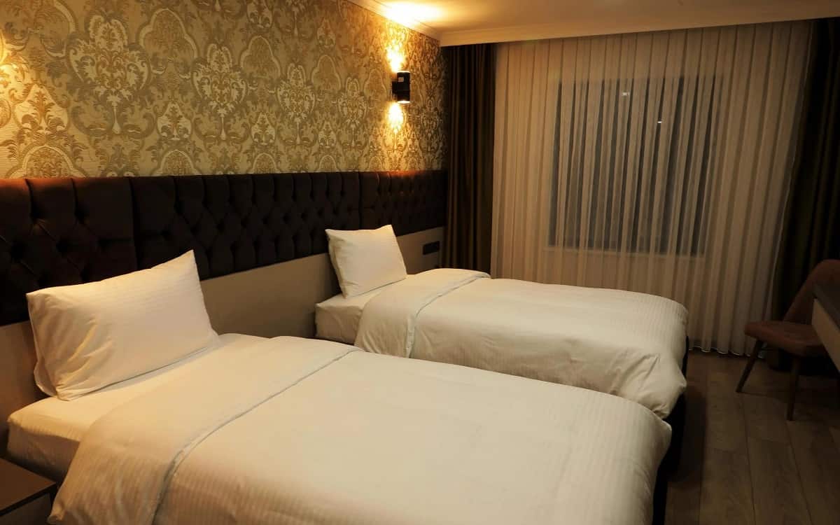 Doppelzimmer mit getrennten Betten