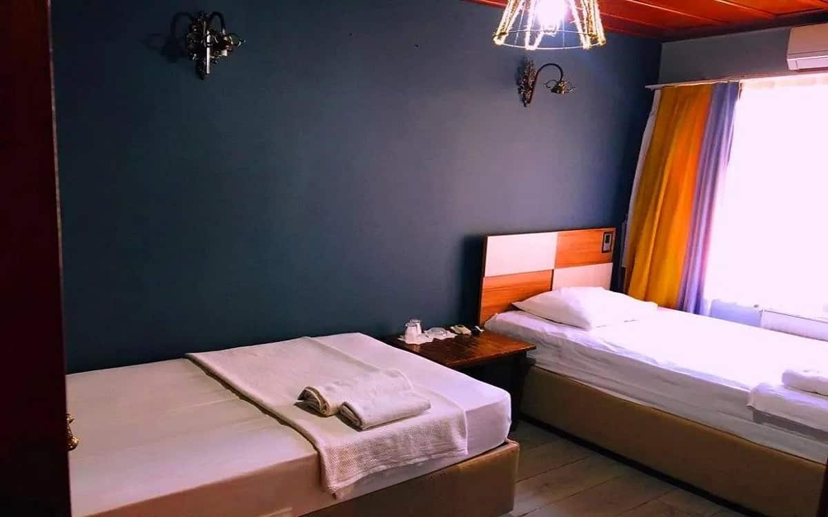 Doppelzimmer mit getrennten Betten