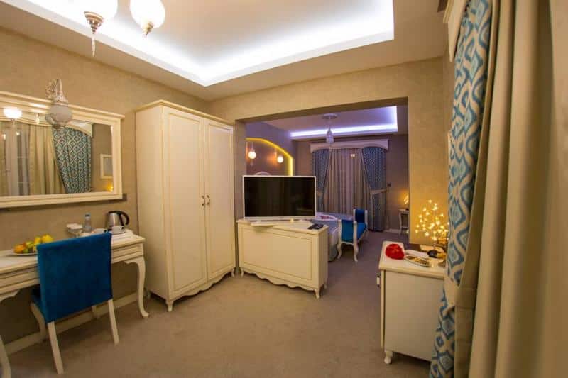 Zimmer mit Balkon
