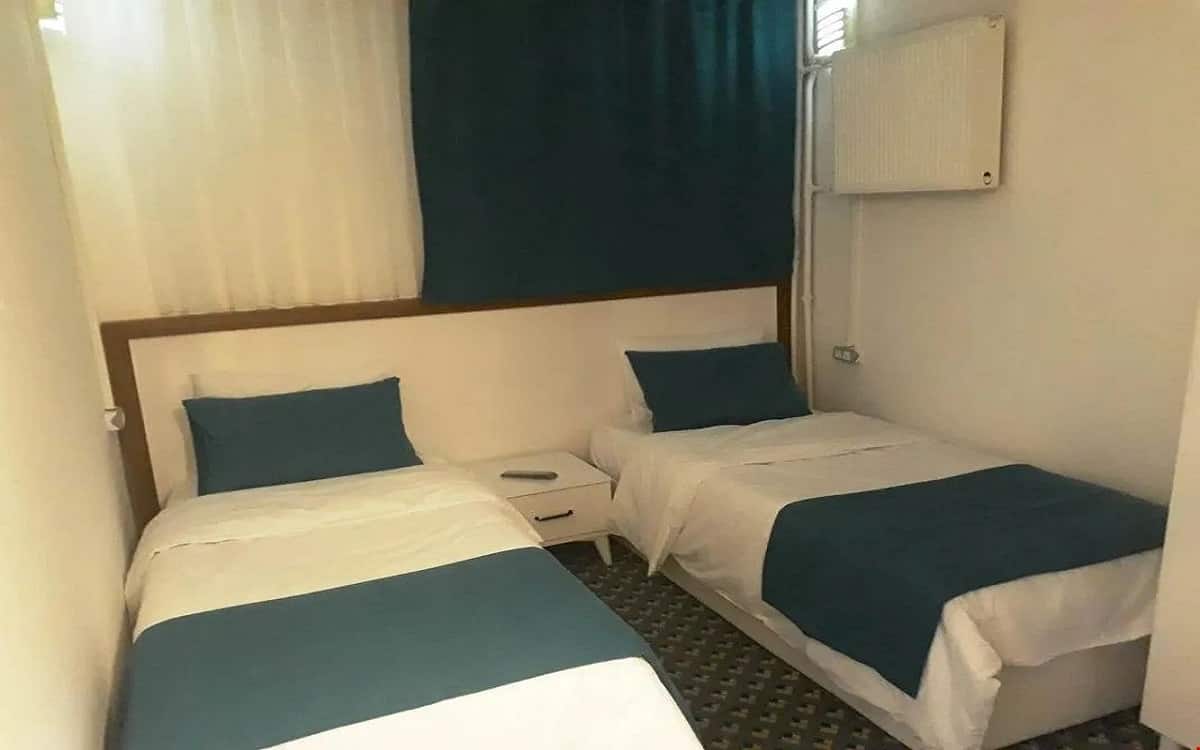 Doppelzimmer mit getrennten Betten