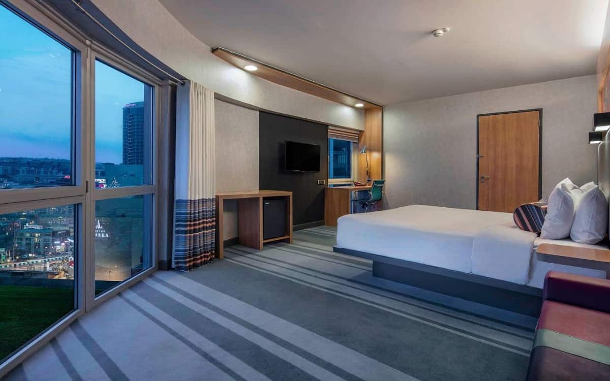 Aloft Classic Room, King Bed