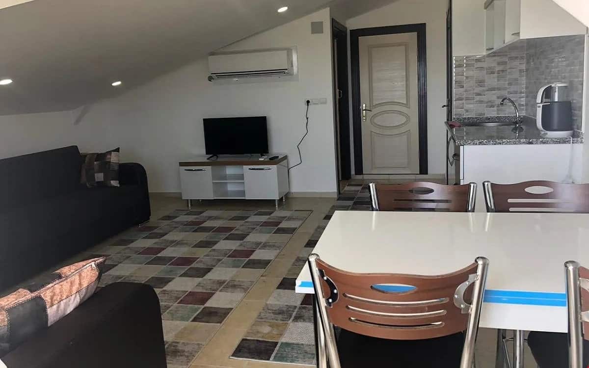 Terrassenapartment mit Balkon