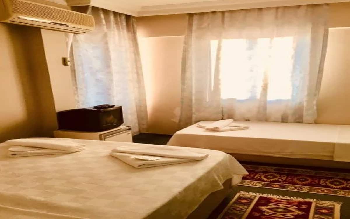 Standard-Dreibettzimmer