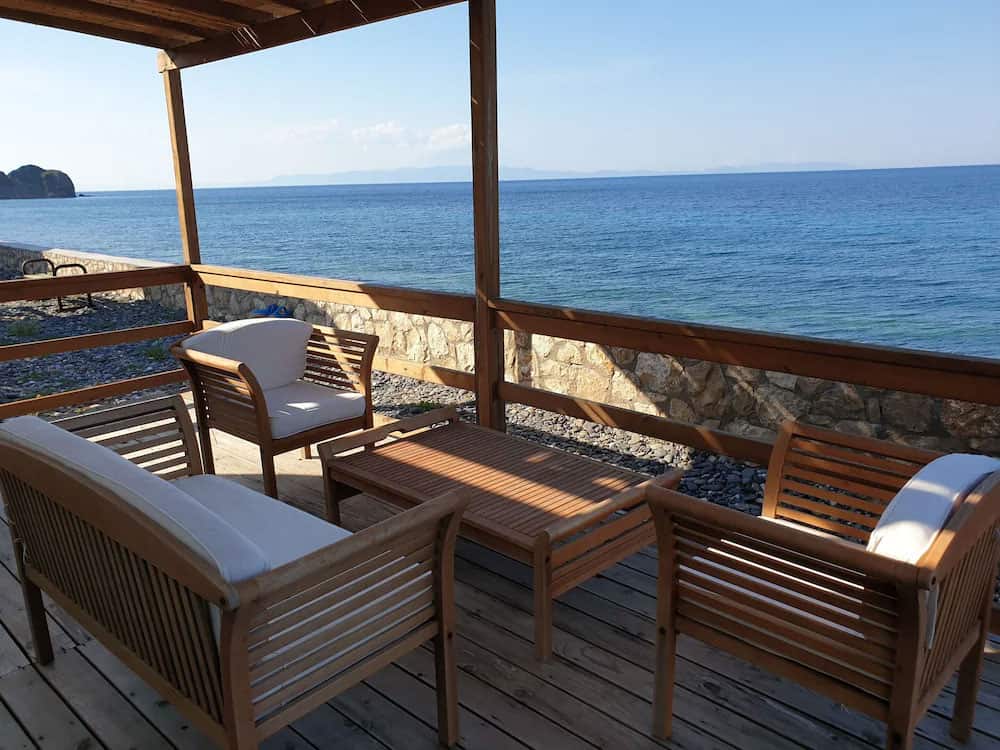 Zimmer mit Veranda und 1 Schlafzimmer, Meerblick