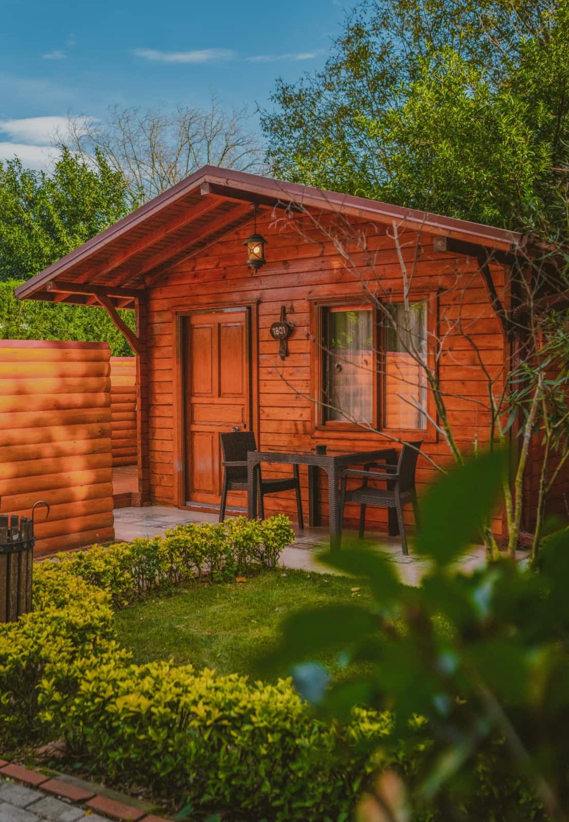 Bungalow mit Pool