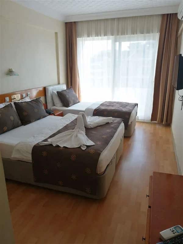 Standard-Dreibettzimmer