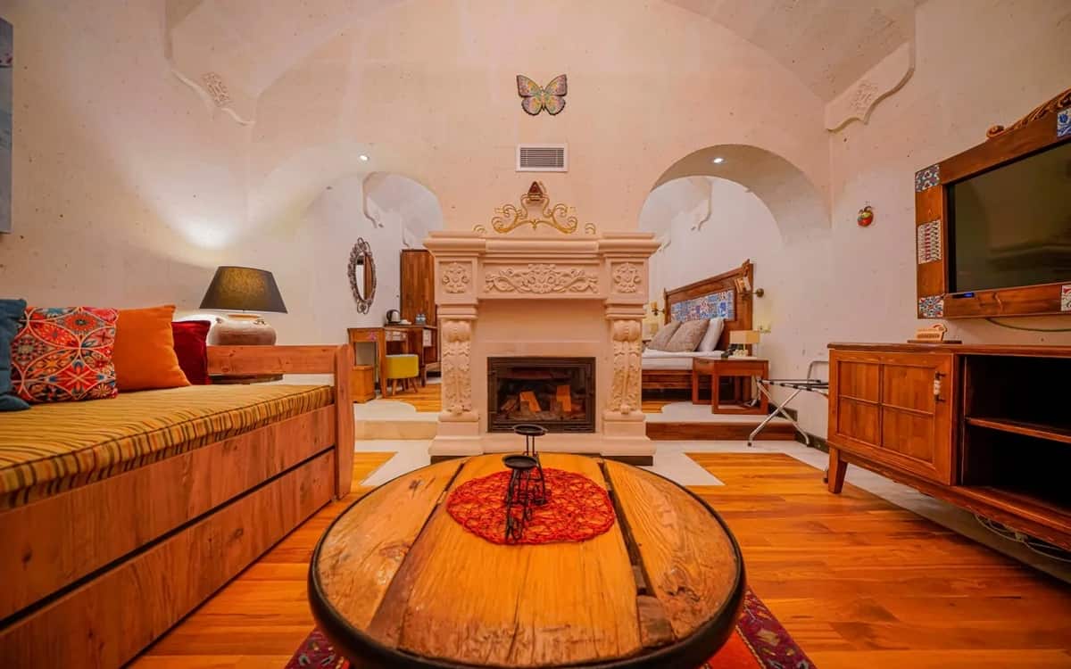Honeymoon Room