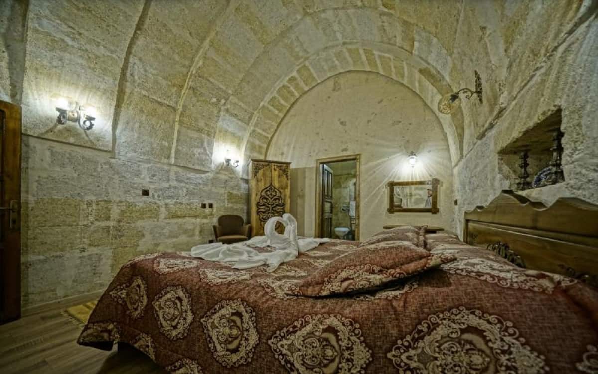 Honeymoon Room