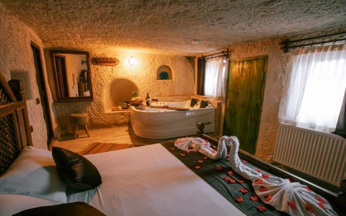 Room with Jacuzzi and Private Terrace