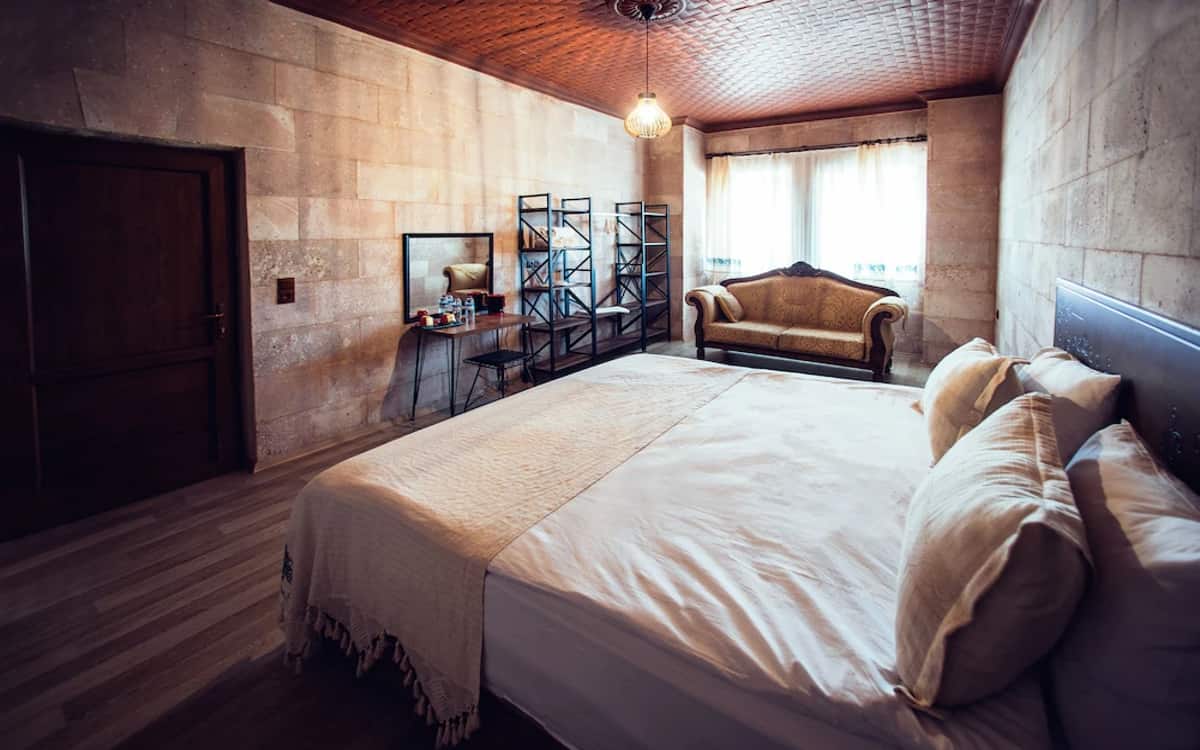 Queen Suite