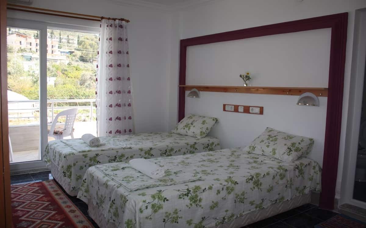 Standard-Doppel- oder Zweibettzimmer