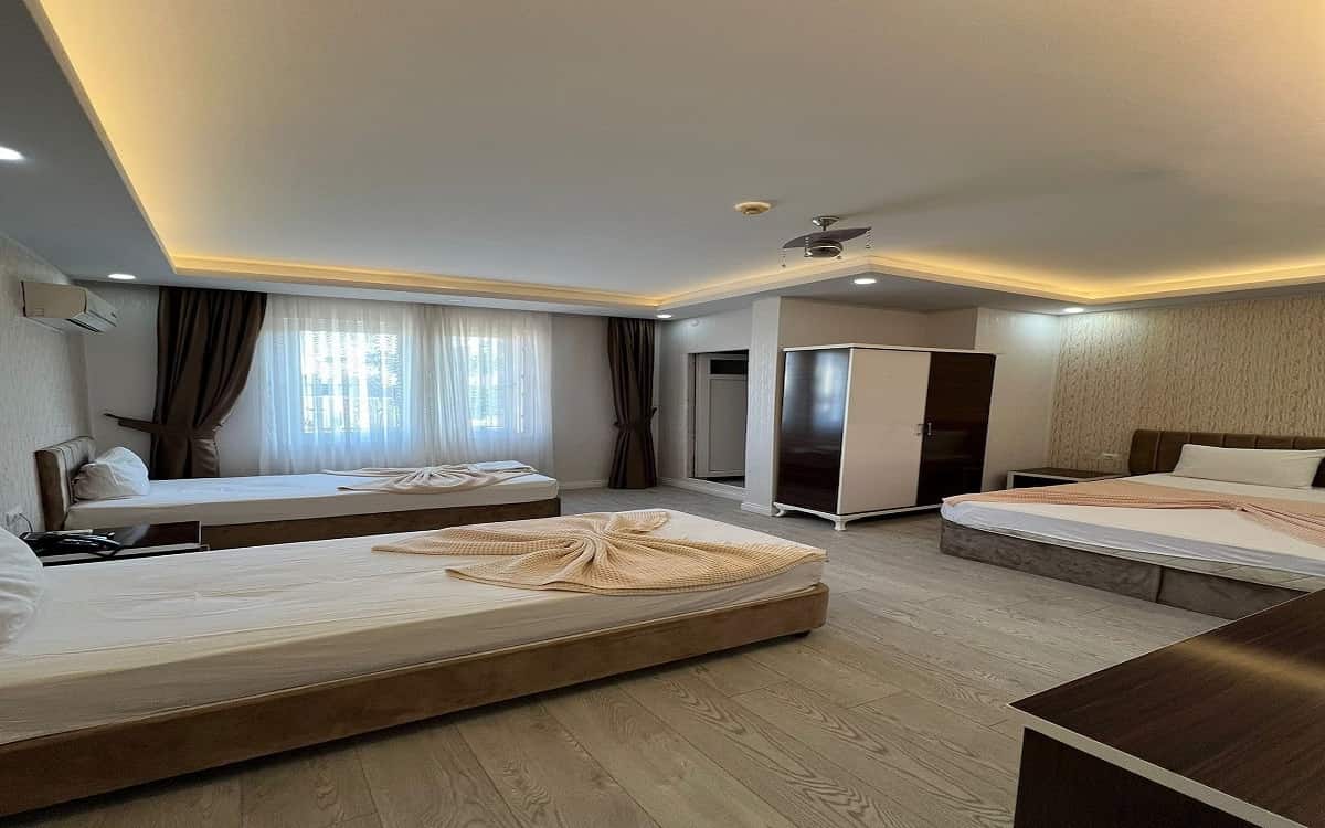 Standard-Dreibettzimmer