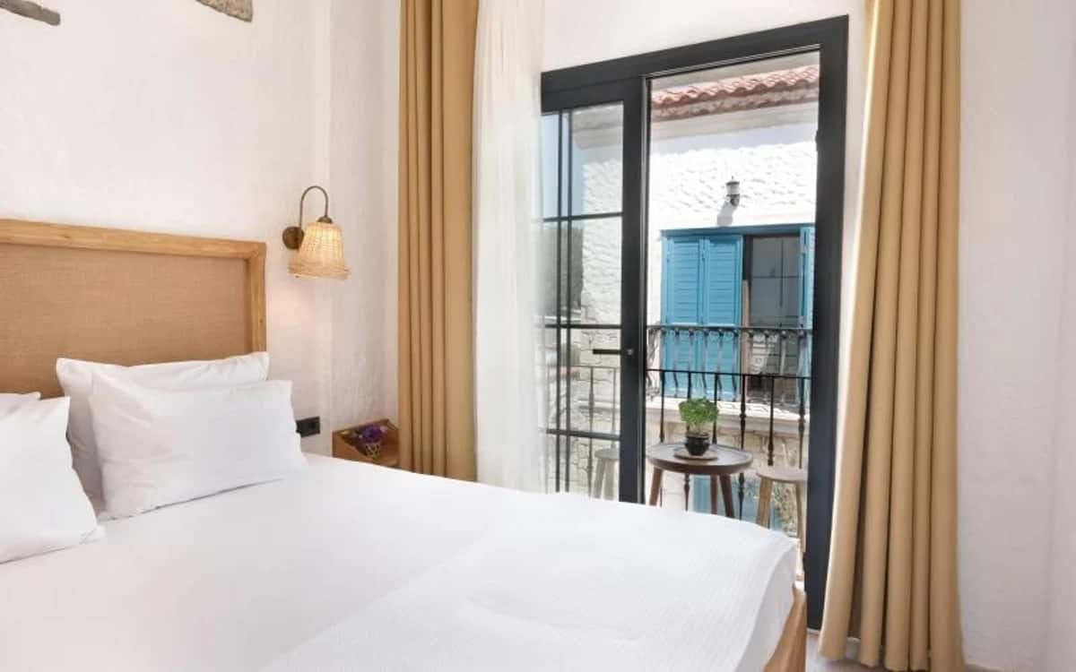 Zimmer mit Balkon