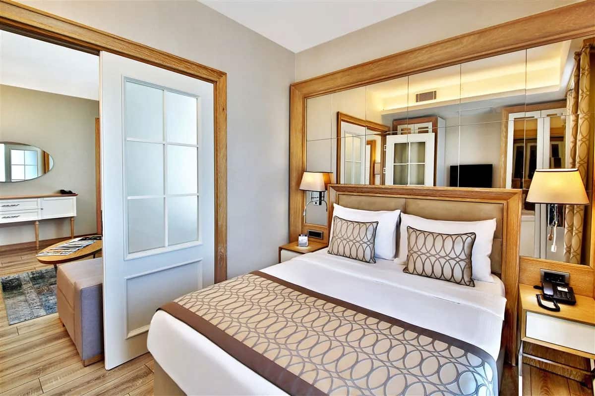 Queen Suite