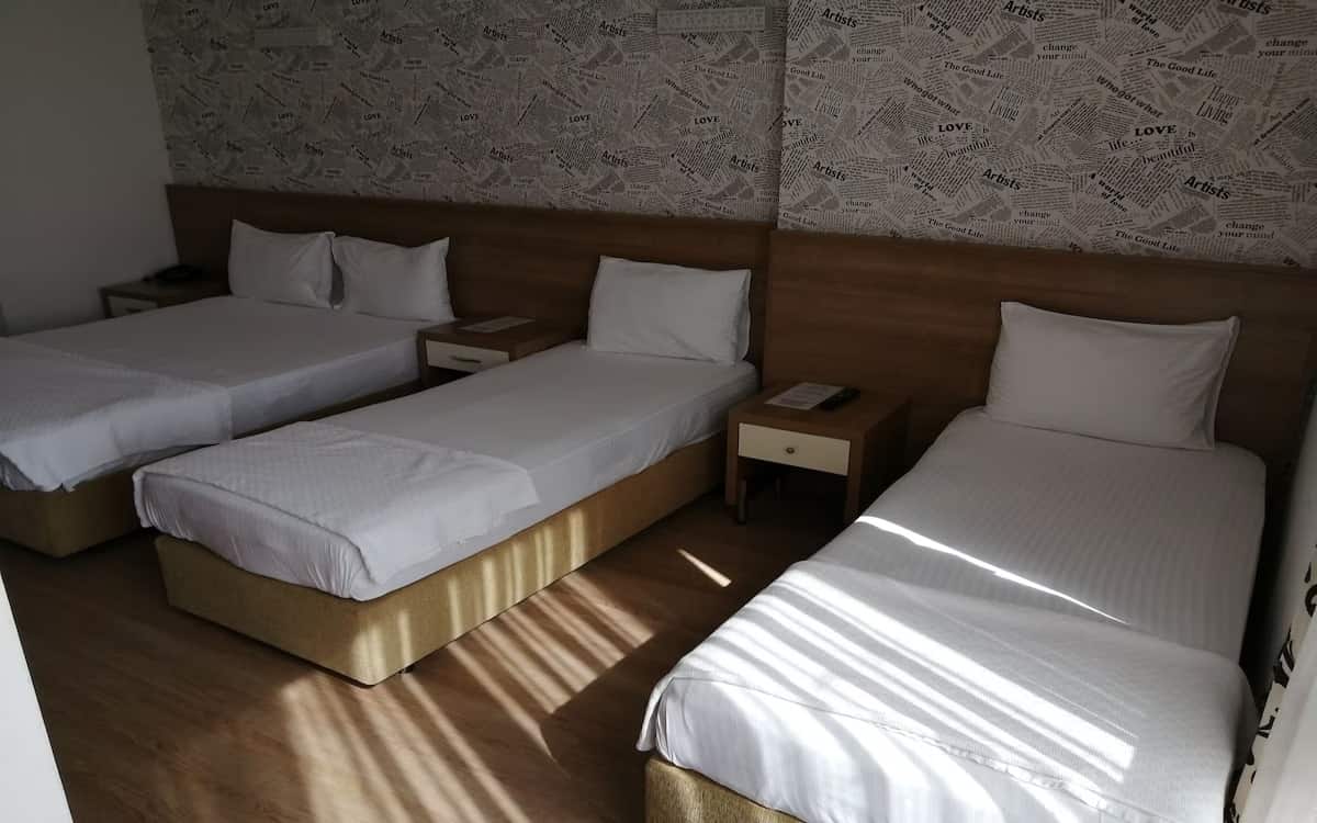 Standard-Dreibettzimmer