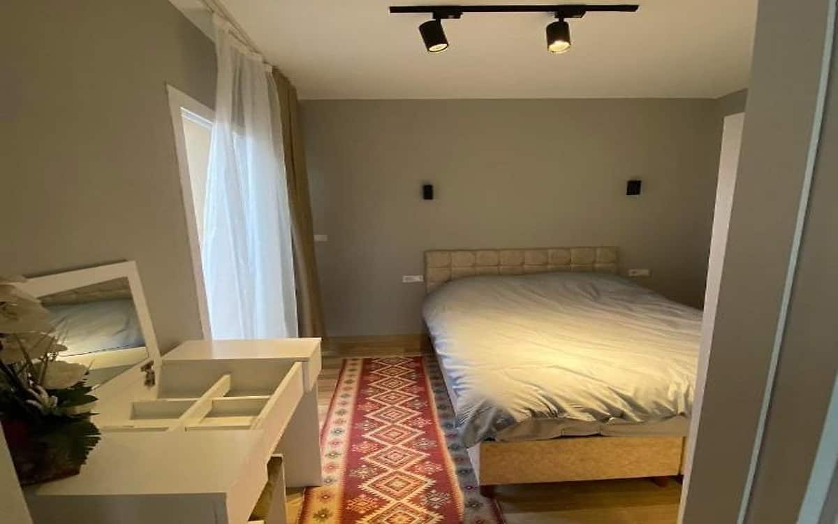 Apartment 1 1