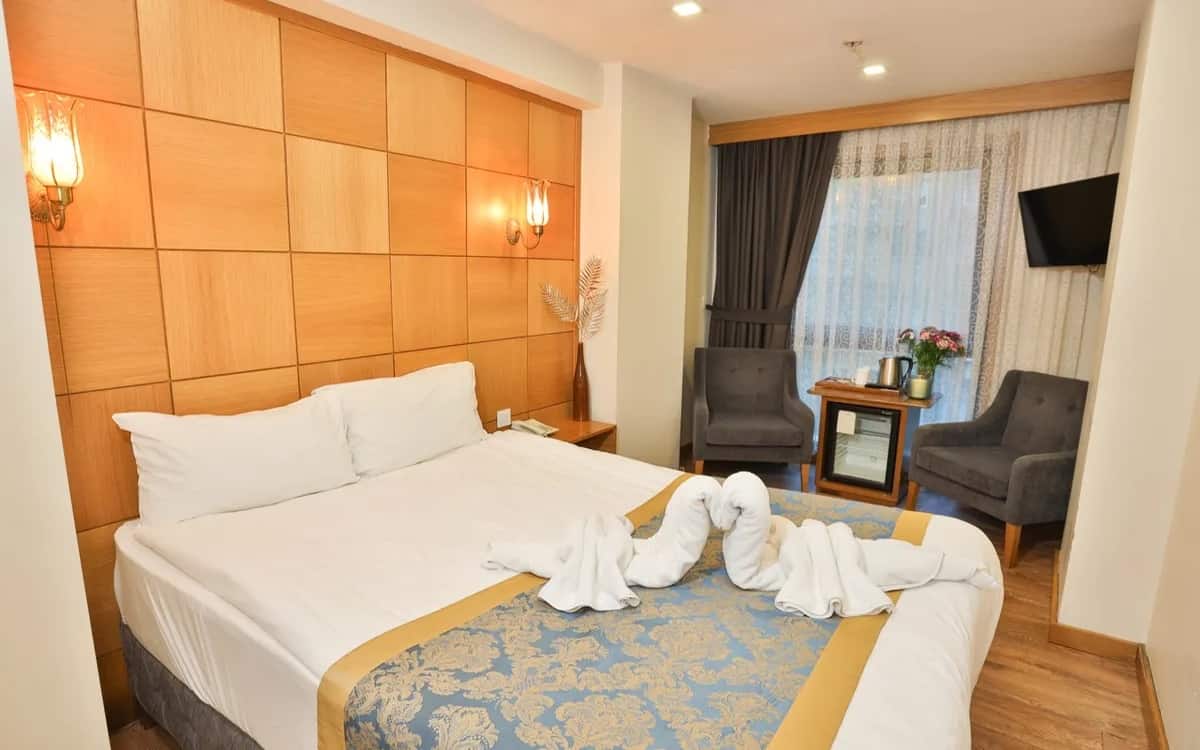 Economy Room